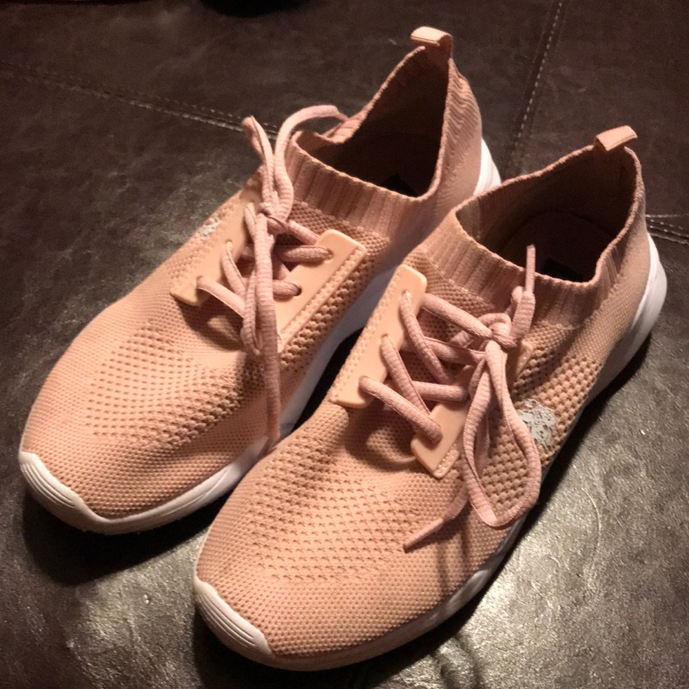 Women’s rose colored polo sneakers size 8.5